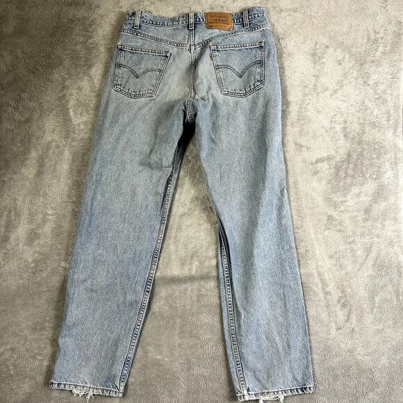 Vintage Levi's Mens' Orange Tab Distressed Light Wash Jeans Size 34x32 - Picture 6 of 12